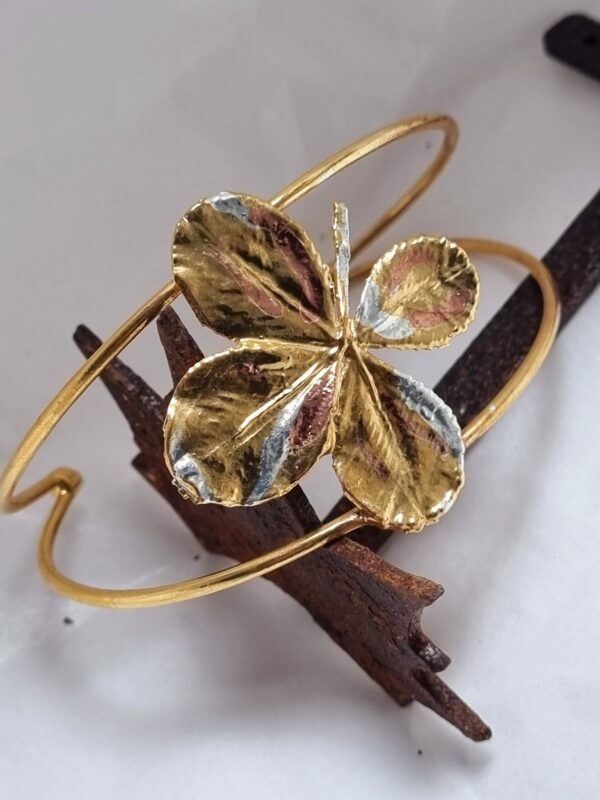 Trébol - Pulsera fusión baño cobre, plata y oro